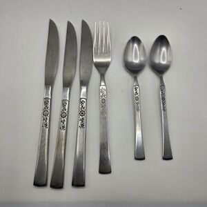 Ekco Eterna Cantina Stainless Flatware 6pc Lot‎ Floral Korea Knives Fork Spoons
